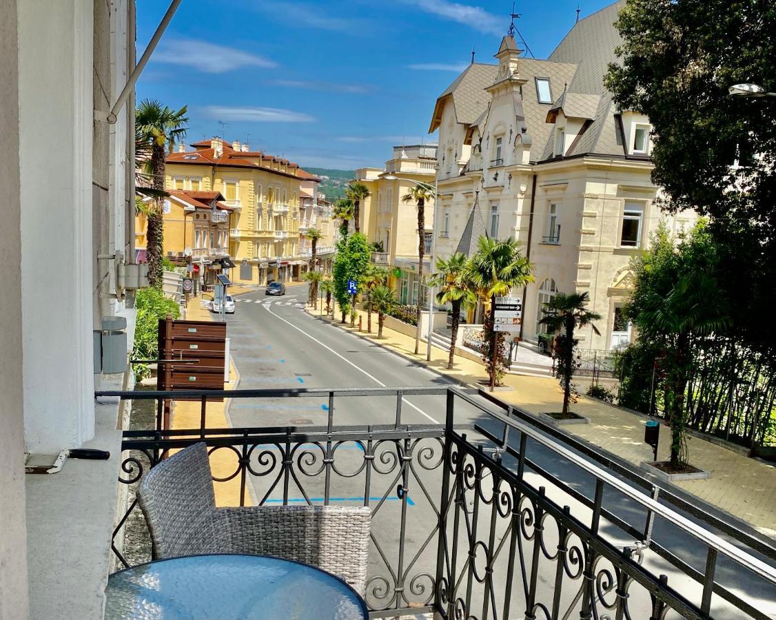 Villa Sokol Apartments Opatija Center Екстериор снимка