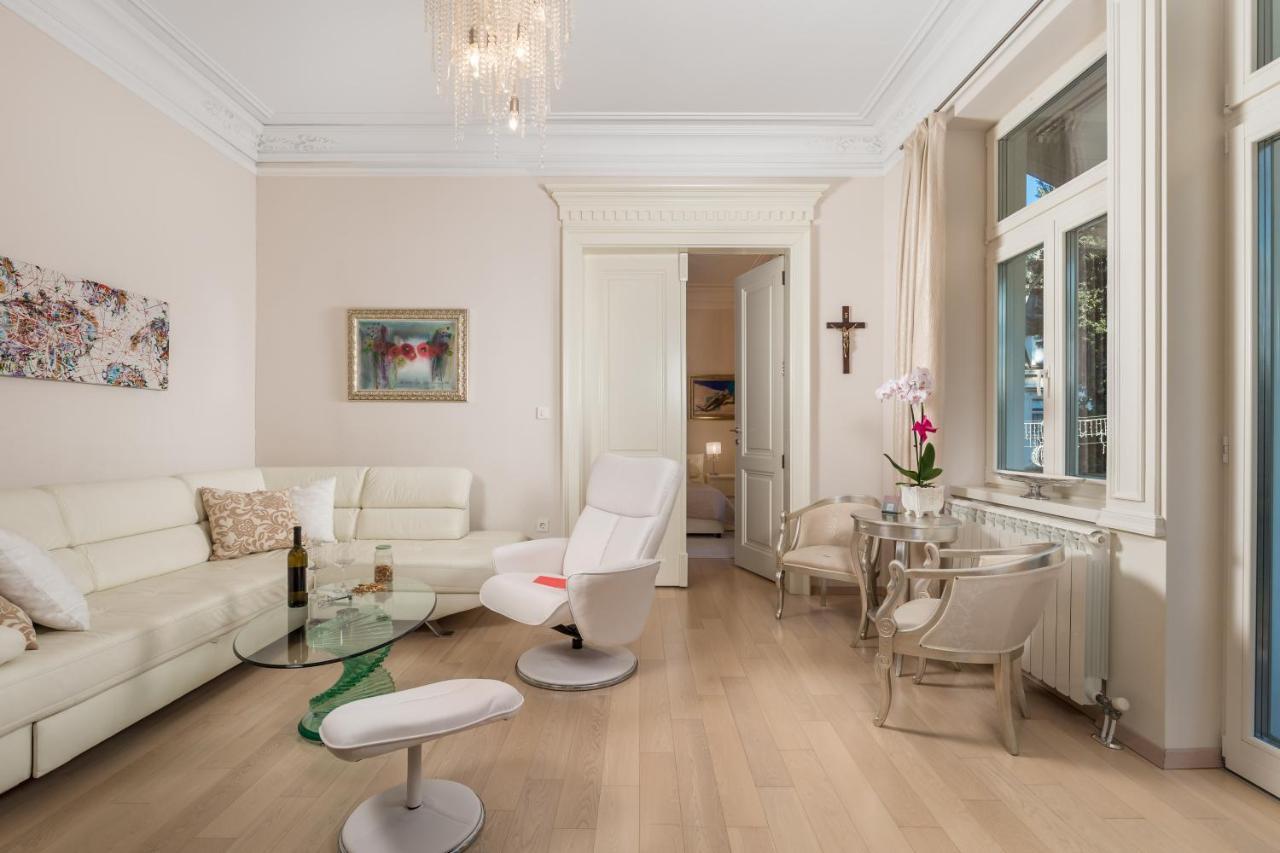 Villa Sokol Apartments Opatija Center Екстериор снимка