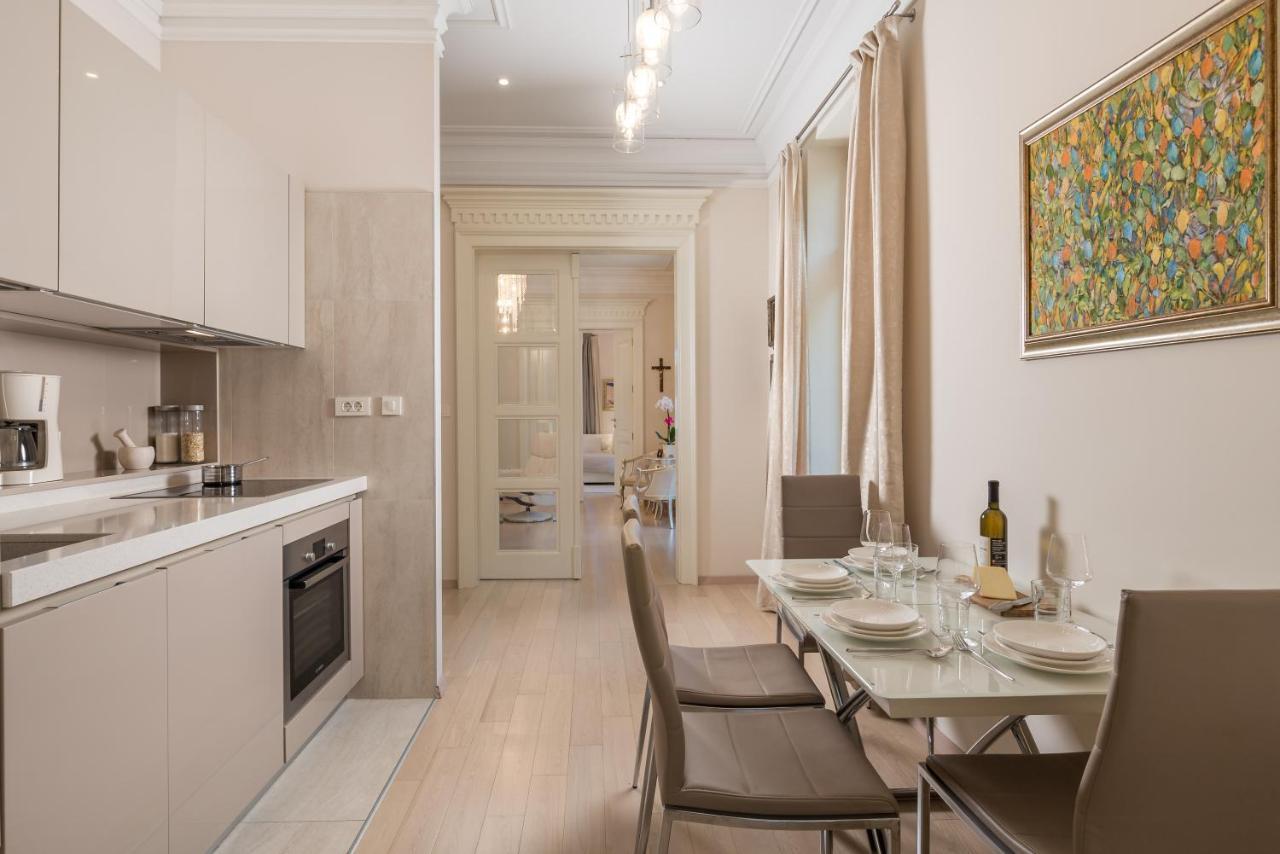 Villa Sokol Apartments Opatija Center Екстериор снимка