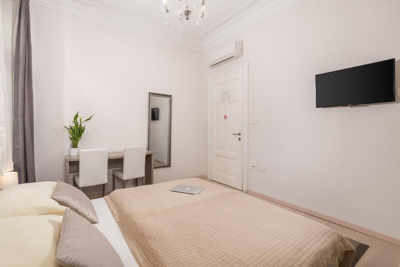 Villa Sokol Apartments Opatija Center Екстериор снимка