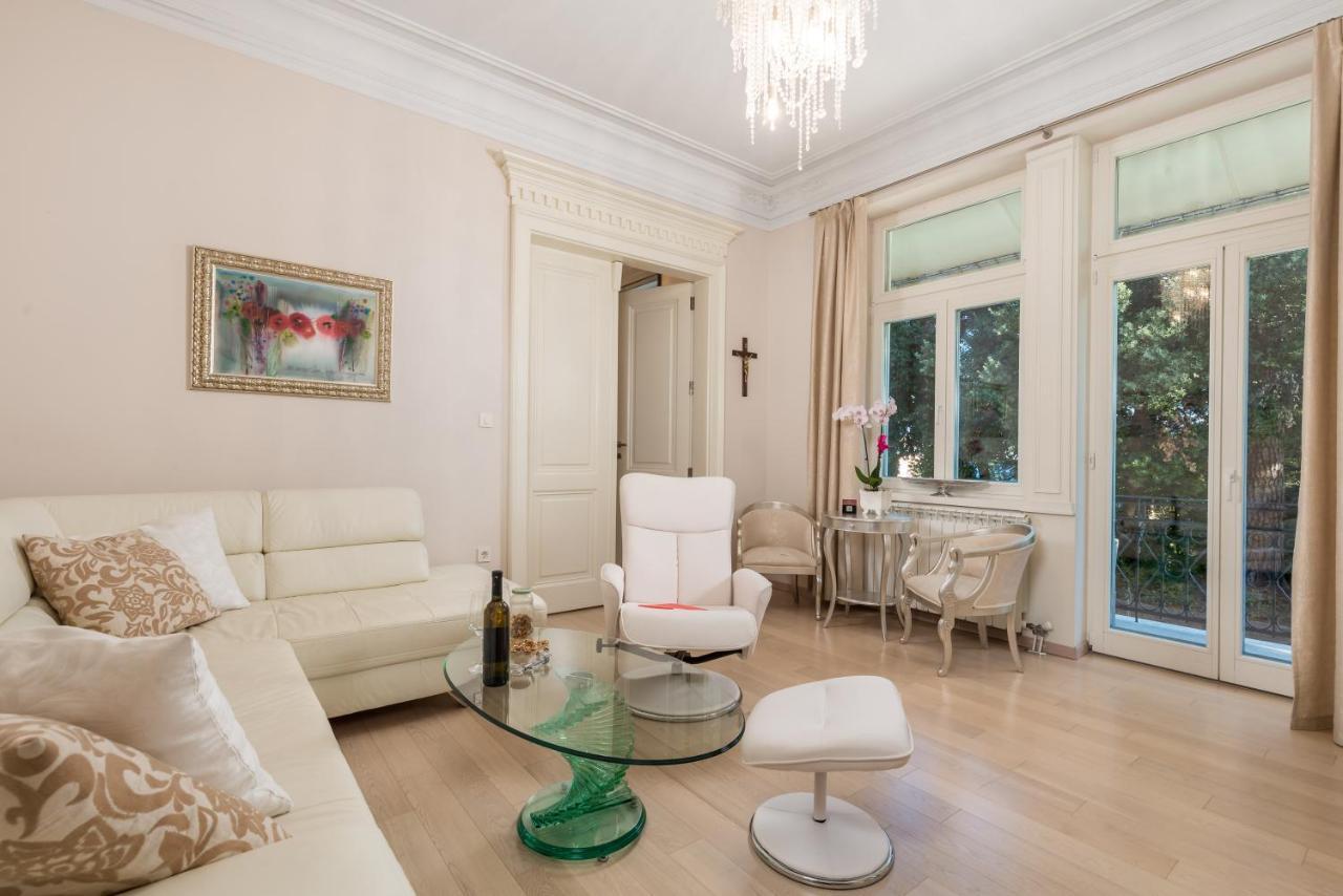 Villa Sokol Apartments Opatija Center Екстериор снимка