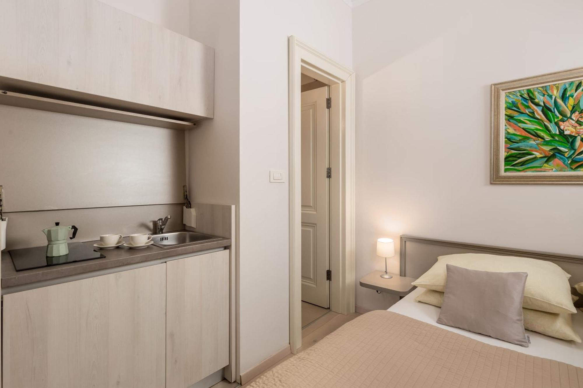 Villa Sokol Apartments Opatija Center Стая снимка